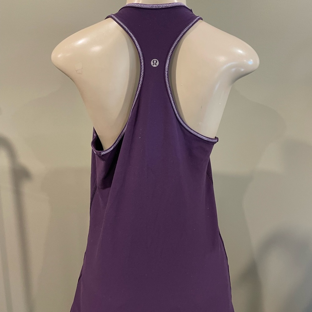 Lululemon / size 10 reversible purple tank top